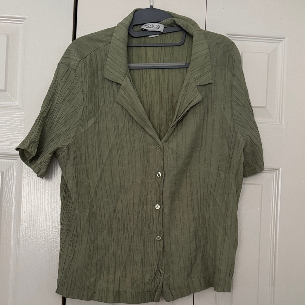 Rachel Zoe Olive Short Sleeve Button-Front Blouse A20